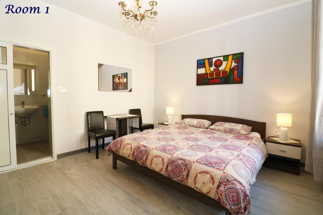 Old Town Rooms And Apartment Poreč Kültér fotó