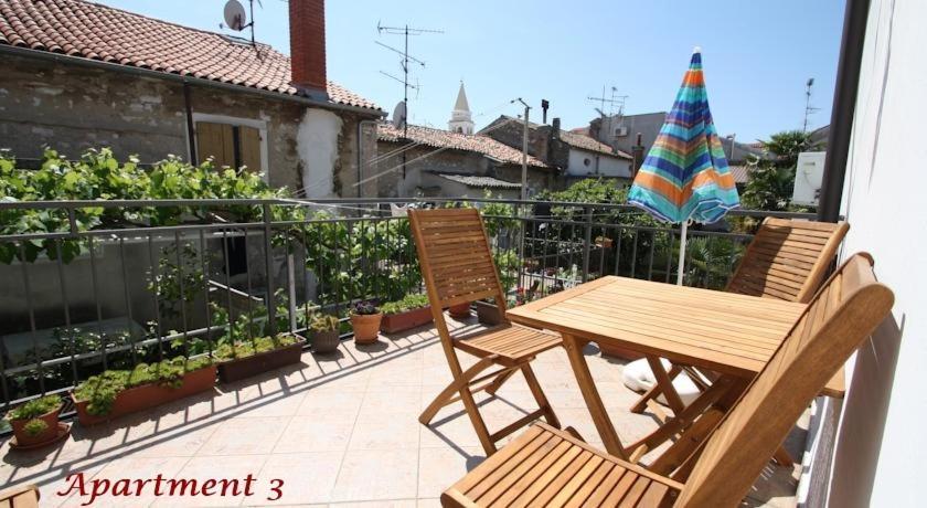 Old Town Rooms And Apartment Poreč Kültér fotó