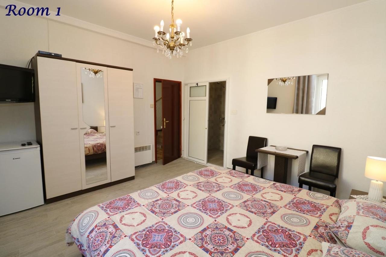 Old Town Rooms And Apartment Poreč Kültér fotó